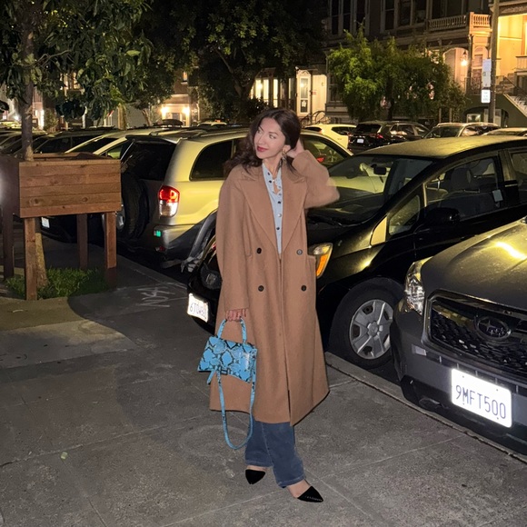 Meet your Posher, Shezal - Picture 1 of 1